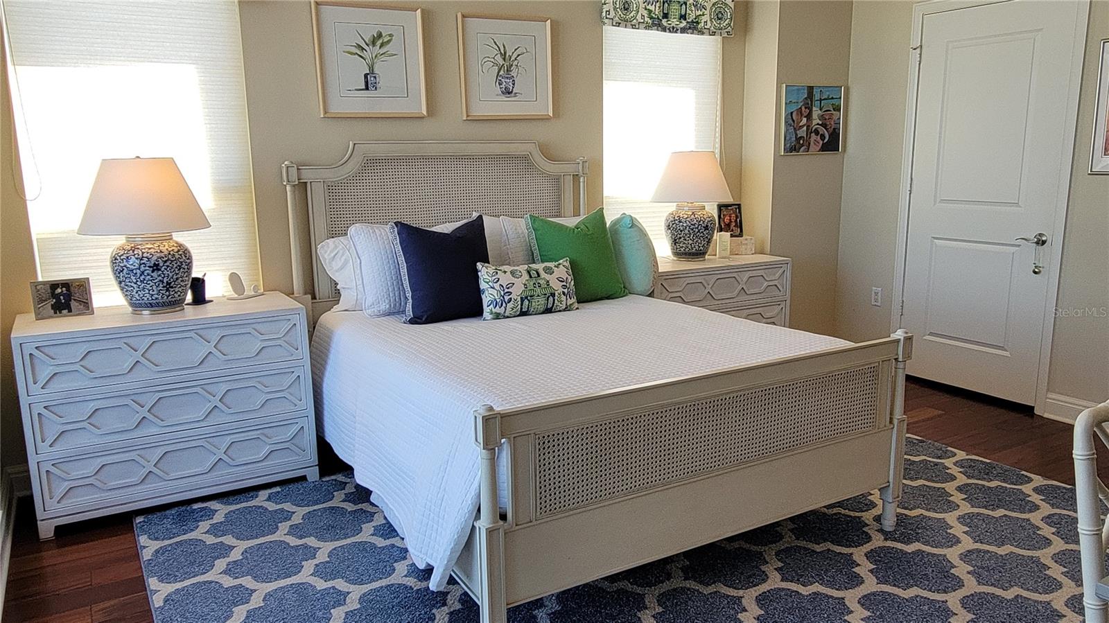 PLAZA AT 05 POINTS RESIDENCES - Residential Lease