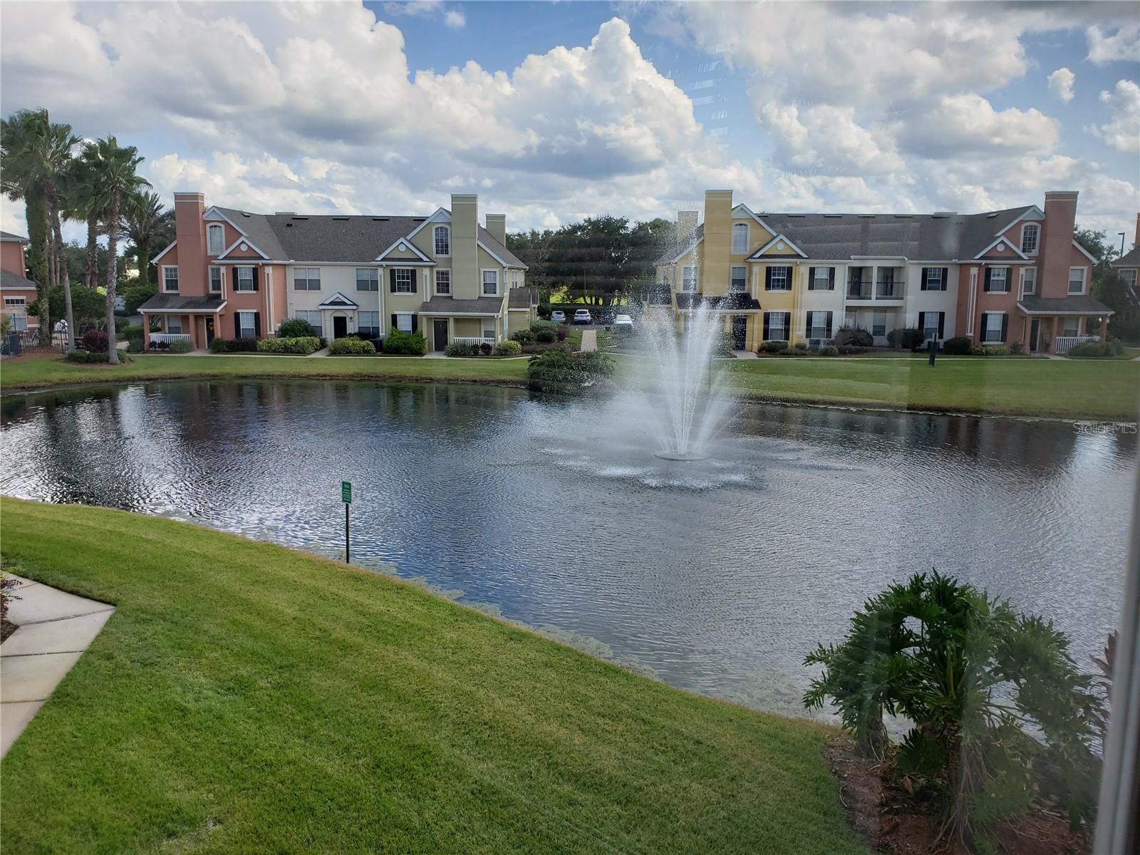 CENTRAL PK/LEE VISTA - Residential Lease