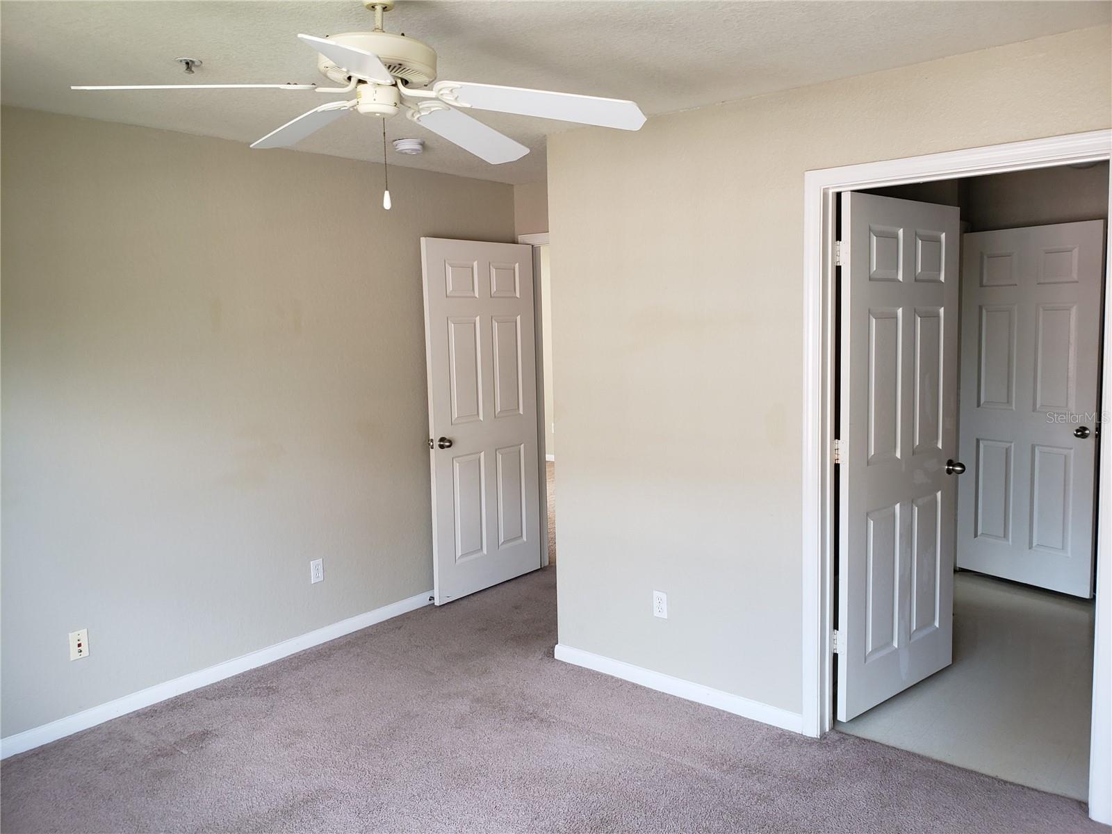 CENTRAL PK/LEE VISTA - Residential Lease