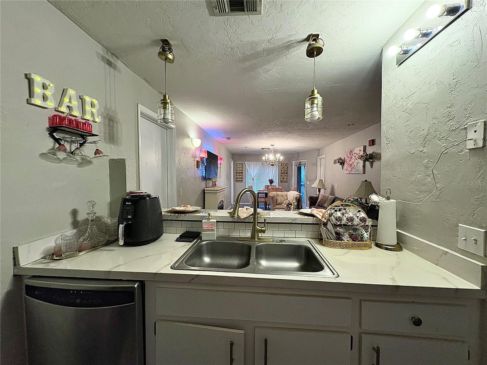 4000 SW 23RD STREET 3-205