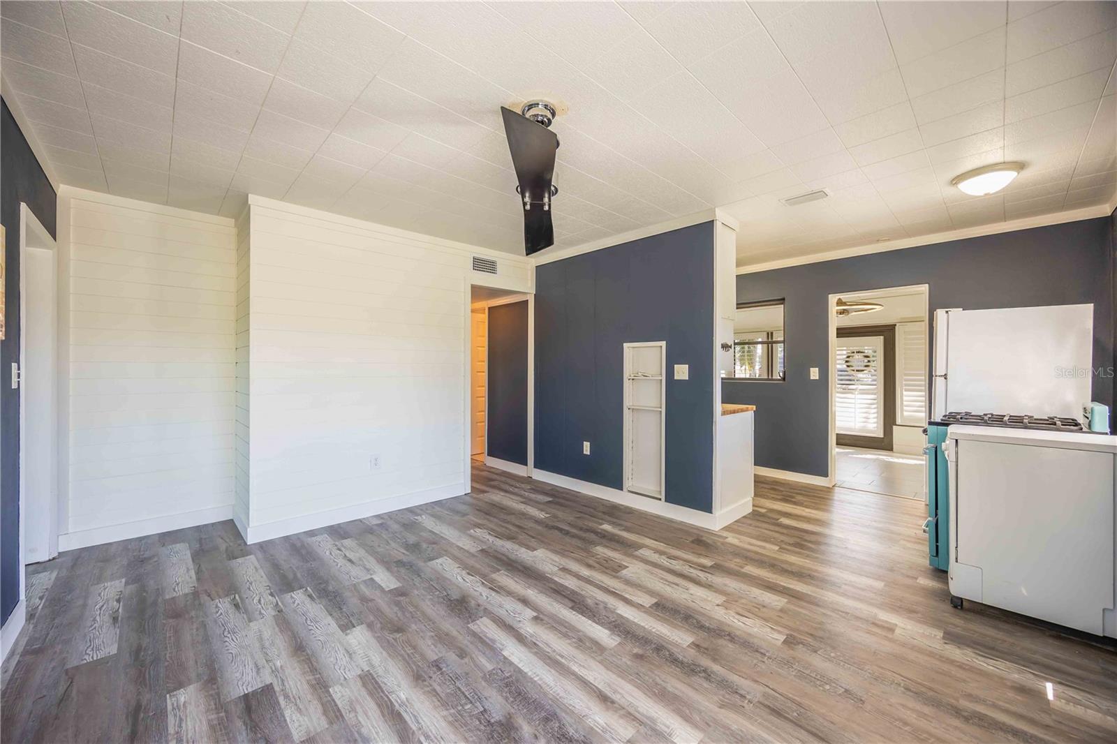 MARINELAND - Residential
