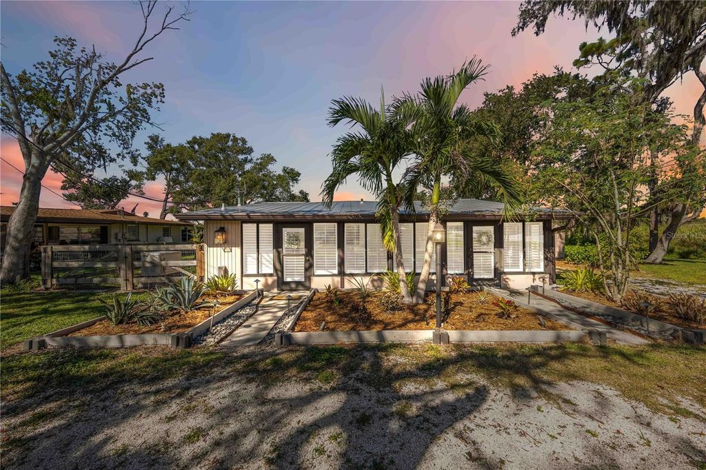 Photo of 6504 Lincoln Road, Bradenton, FL 34203 (MLS # A4668456)