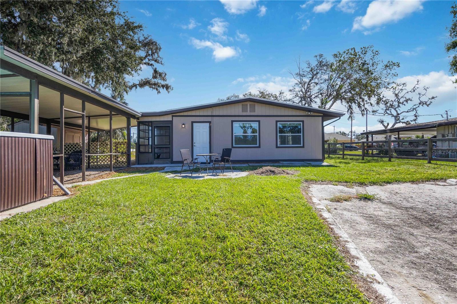 MARINELAND - Residential
