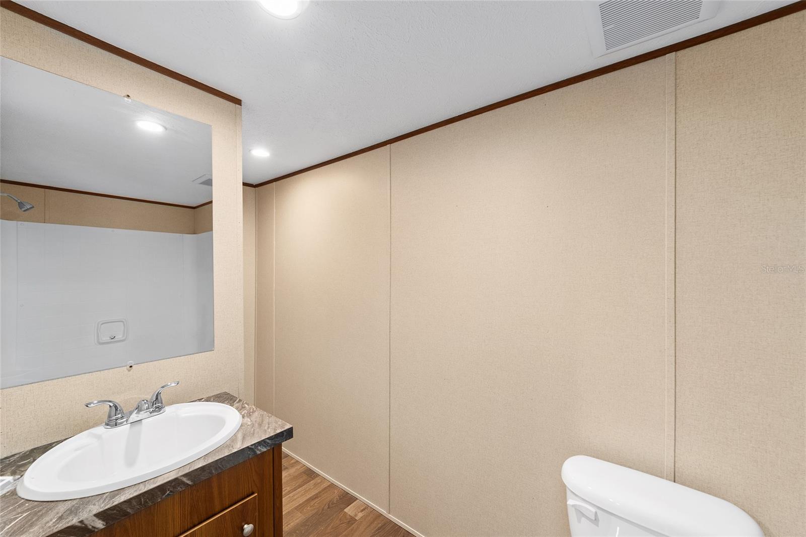 OAKRIDGE - Residential