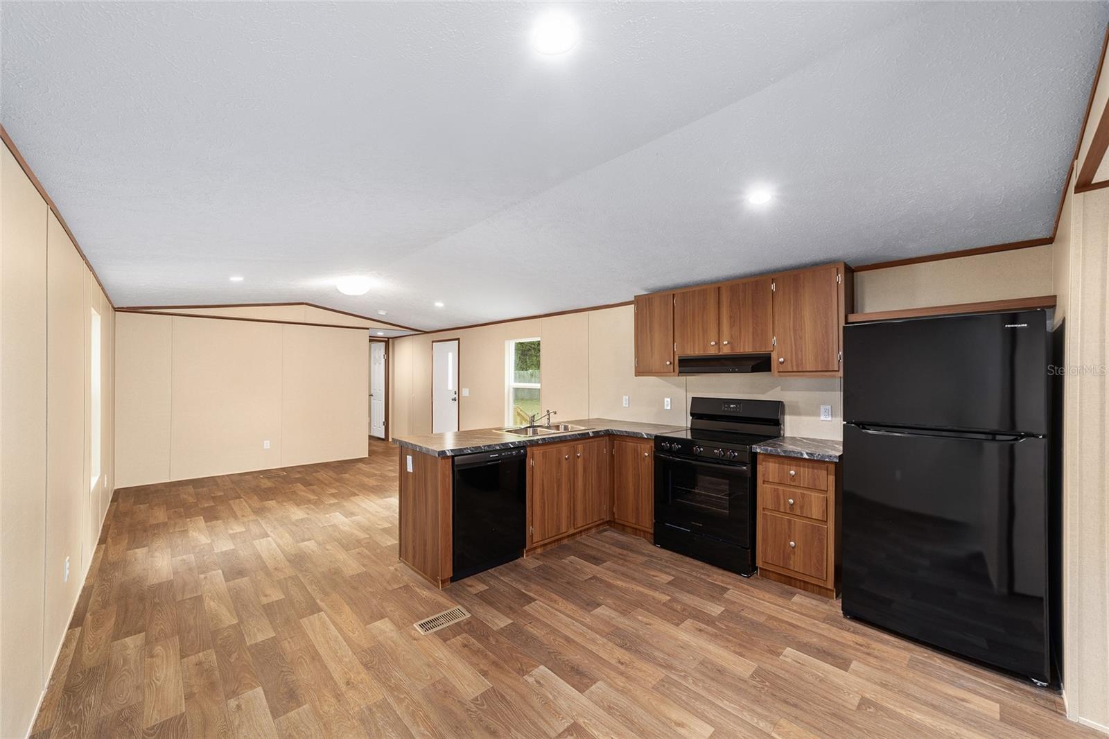 OAKRIDGE - Residential