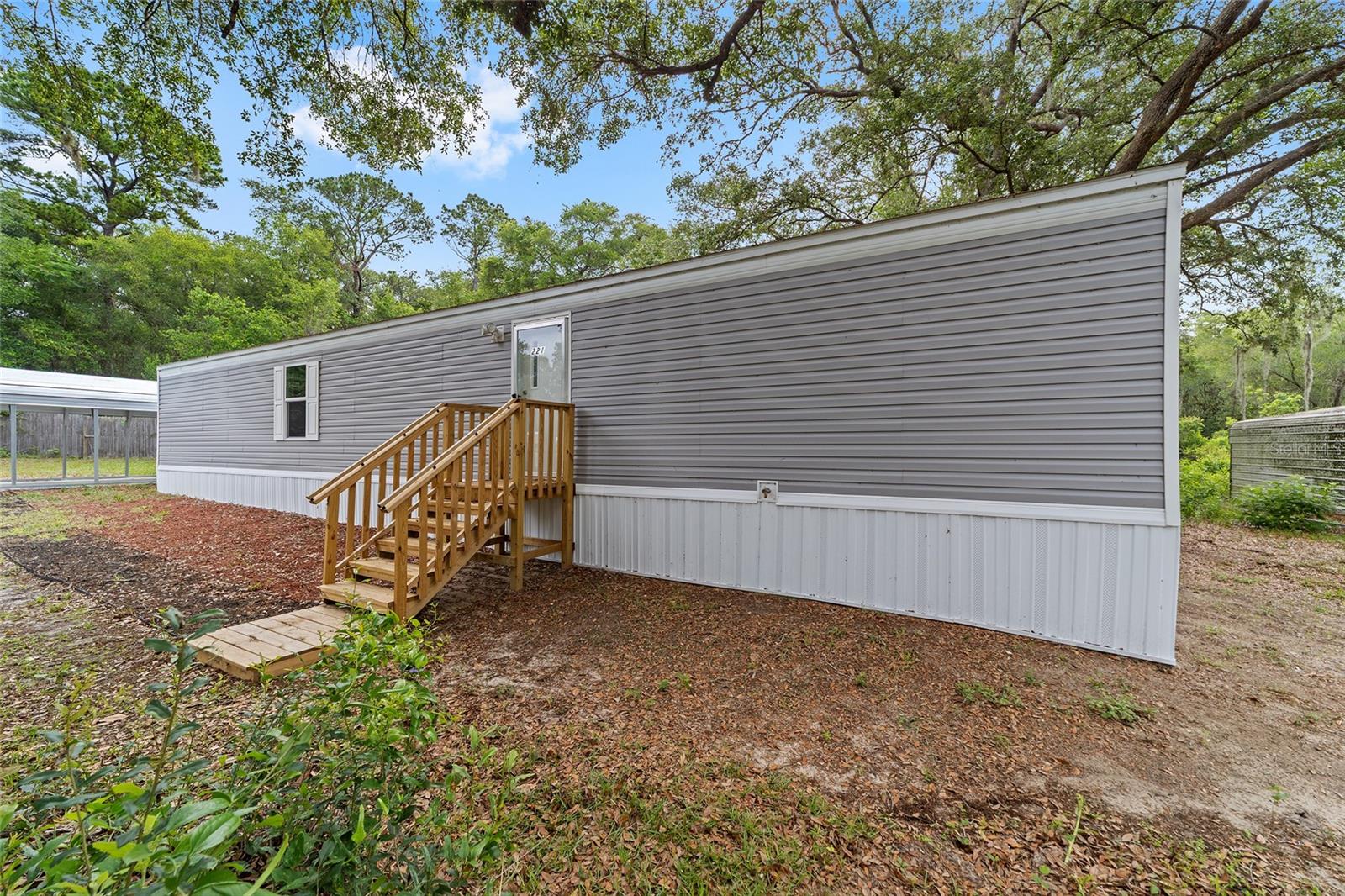 OAKRIDGE - Residential