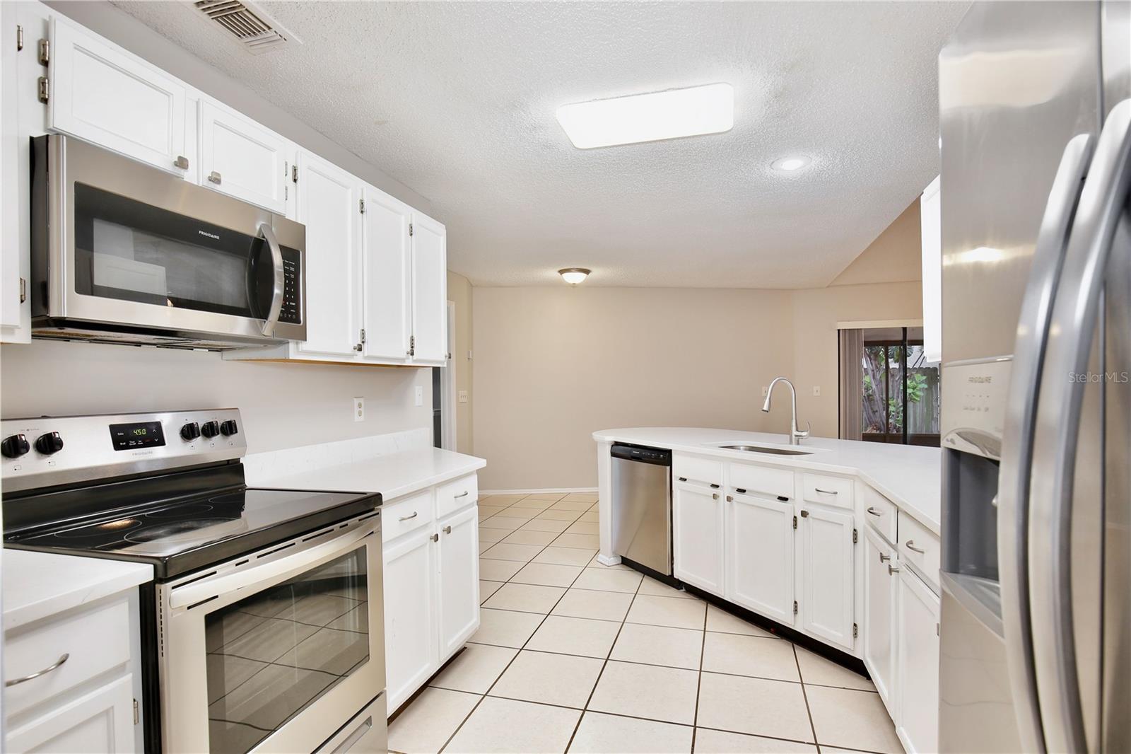 HOLLOWBROOK PH 2 - Residential Lease