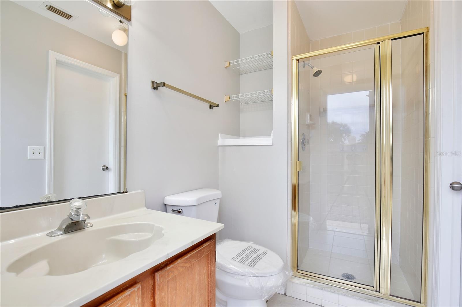 HOLLOWBROOK PH 2 - Residential Lease