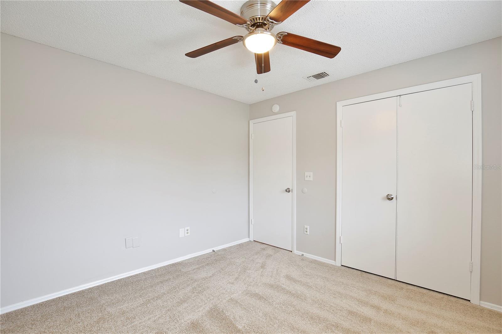 HOLLOWBROOK PH 2 - Residential Lease