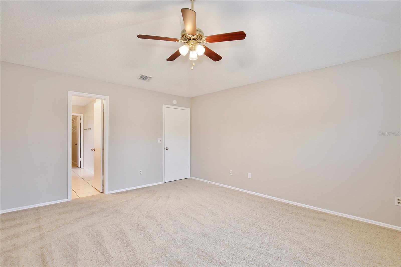 HOLLOWBROOK PH 2 - Residential Lease