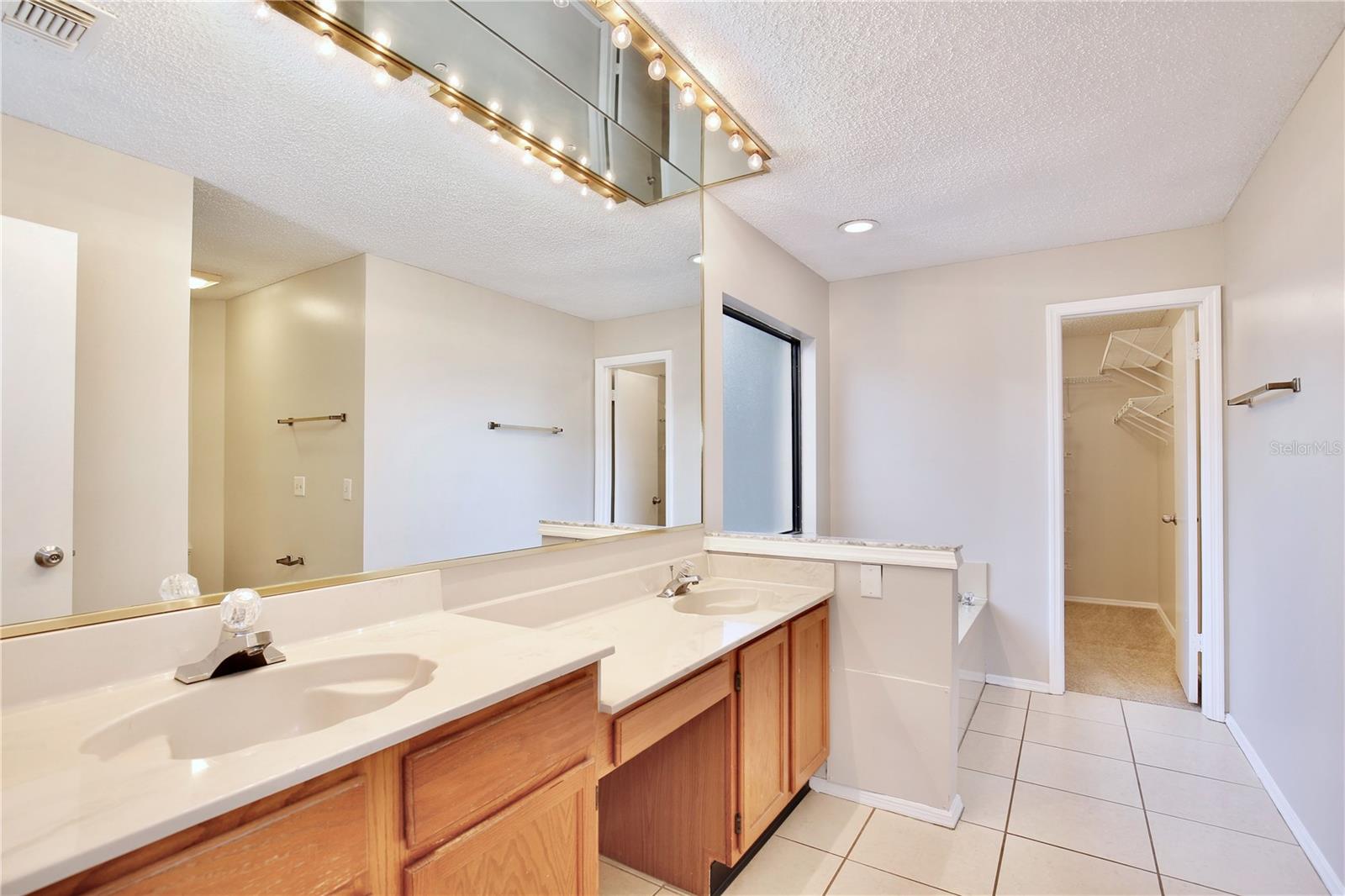 HOLLOWBROOK PH 2 - Residential Lease