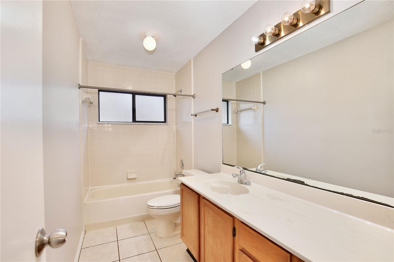 HOLLOWBROOK PH 2 - Residential Lease