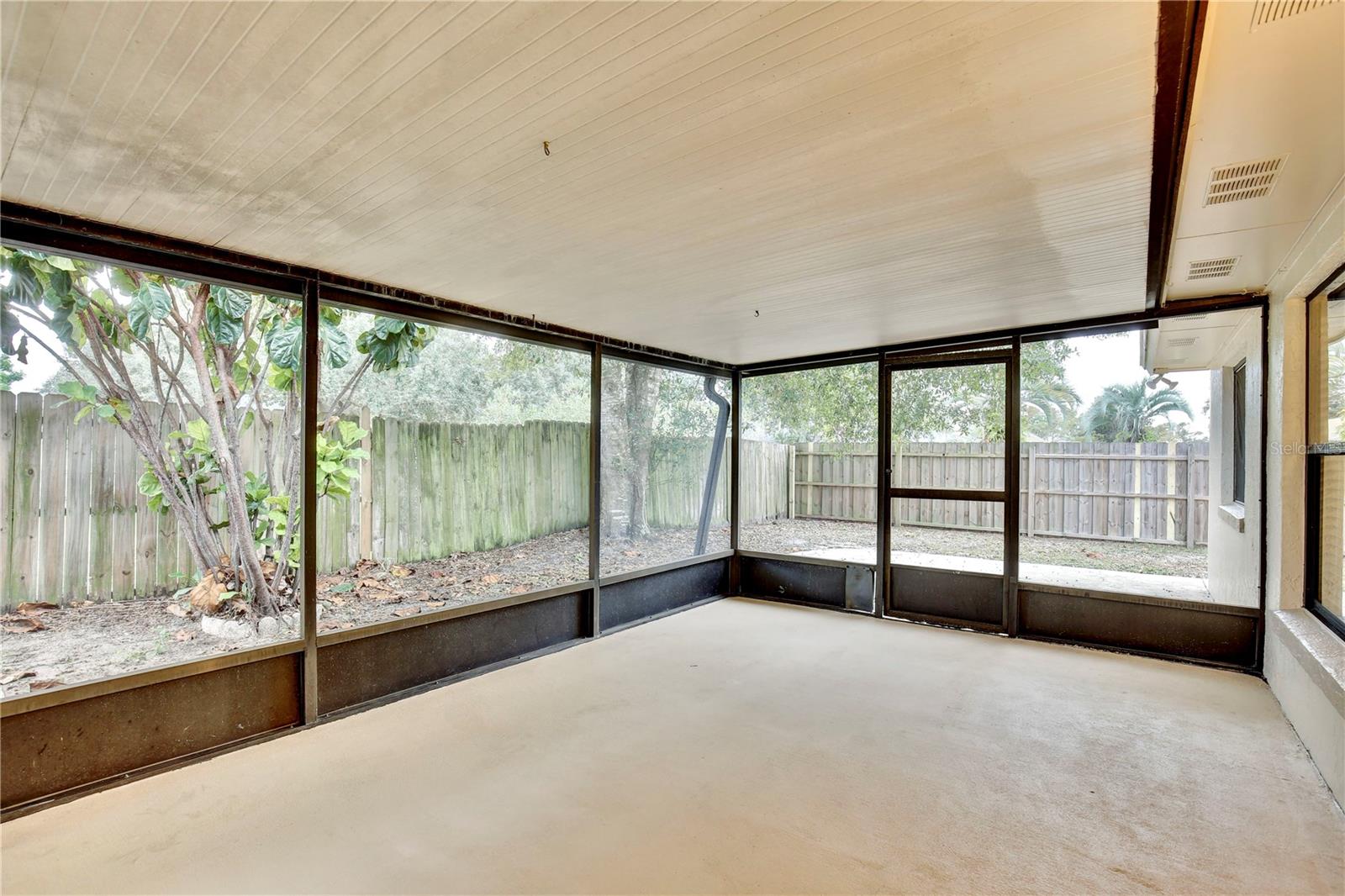 HOLLOWBROOK PH 2 - Residential Lease