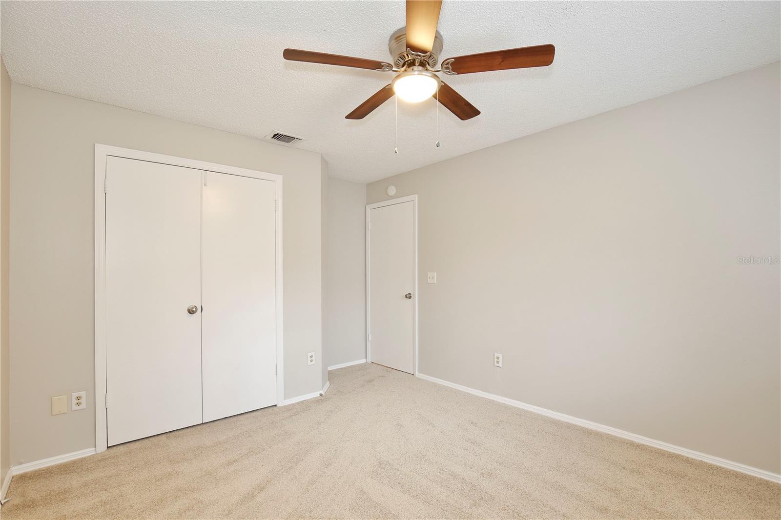 HOLLOWBROOK PH 2 - Residential Lease