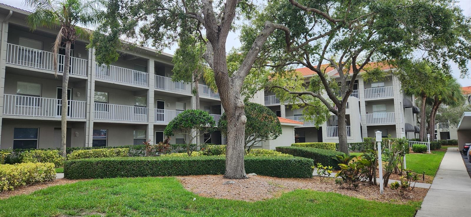 STONEYBROOK CLUBSIDE 3 - Residential Lease