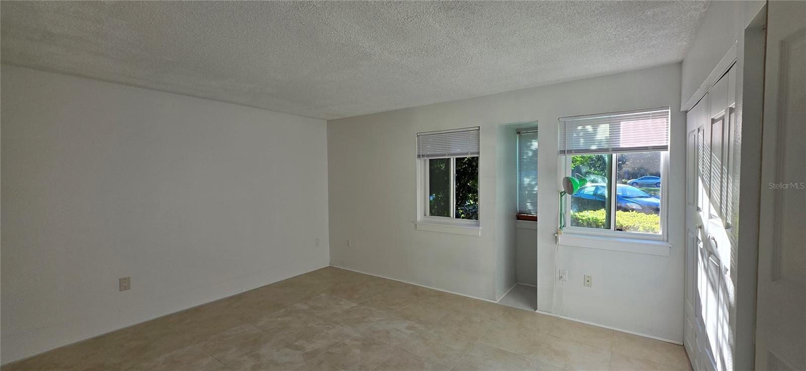 FOREST OF THE UNICORN THE LAKES - Residential