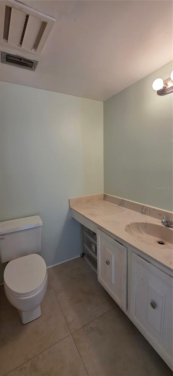 FOREST OF THE UNICORN THE LAKES - Residential