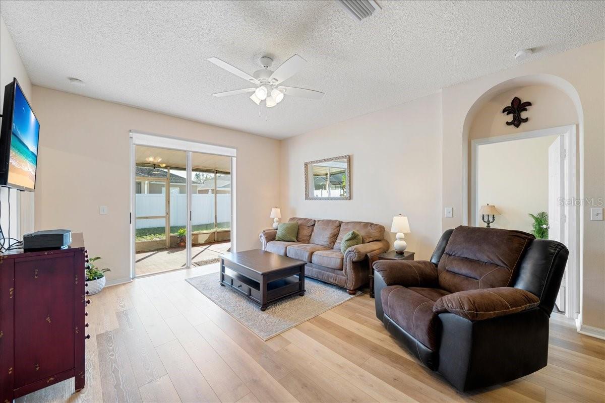 BRENTWOOD HILLS TR A UNIT 2 - Residential