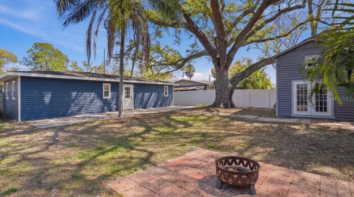 GANDY GARDENS 4 - Residential