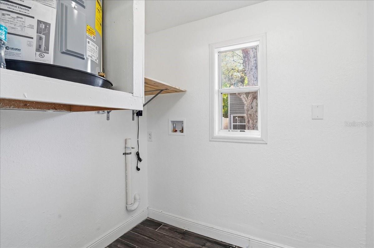 GANDY GARDENS 4 - Residential