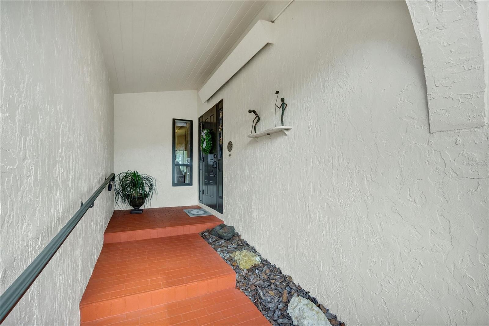 COUNTRY CLUB VILLAGE CONDO - Residential
