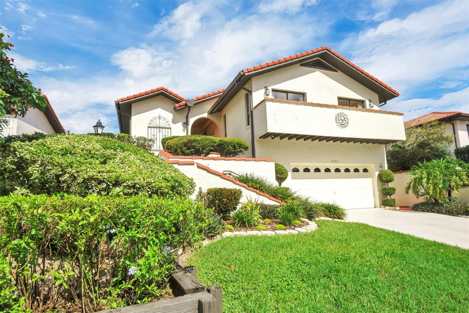 COUNTRY CLUB VILLAGE CONDO - Residential