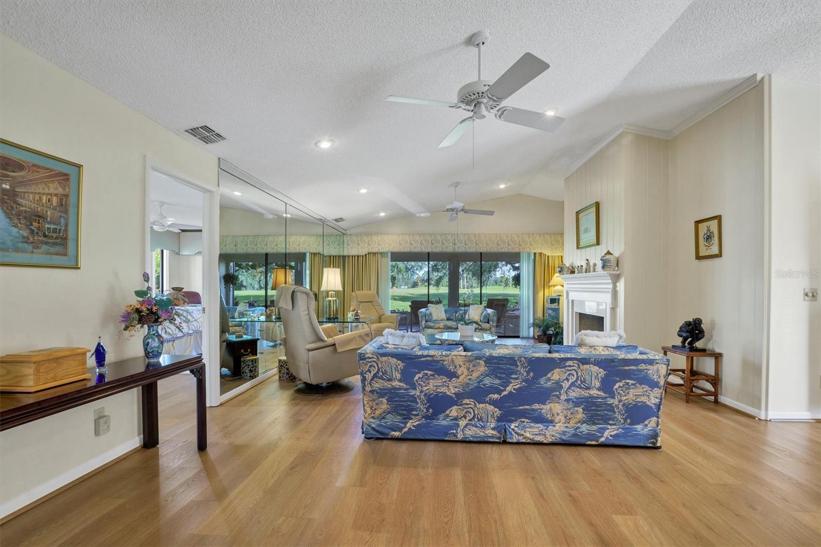 COUNTRY CLUB VILLAGE CONDO - Residential