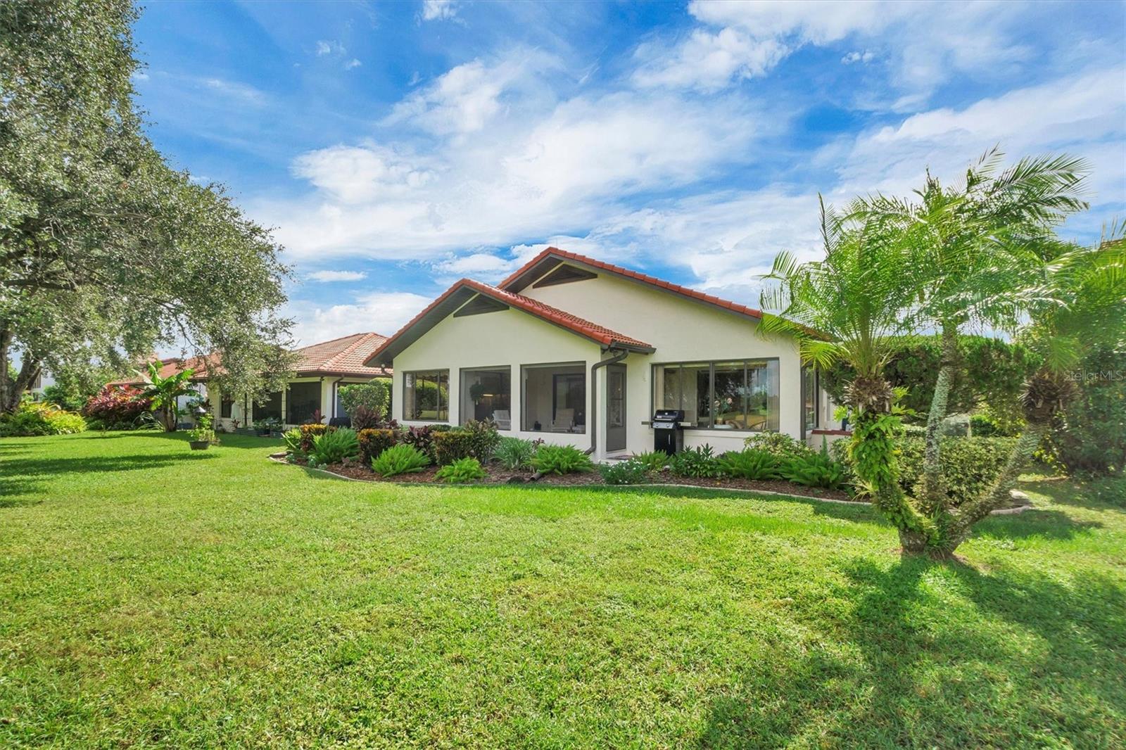 COUNTRY CLUB VILLAGE CONDO - Residential