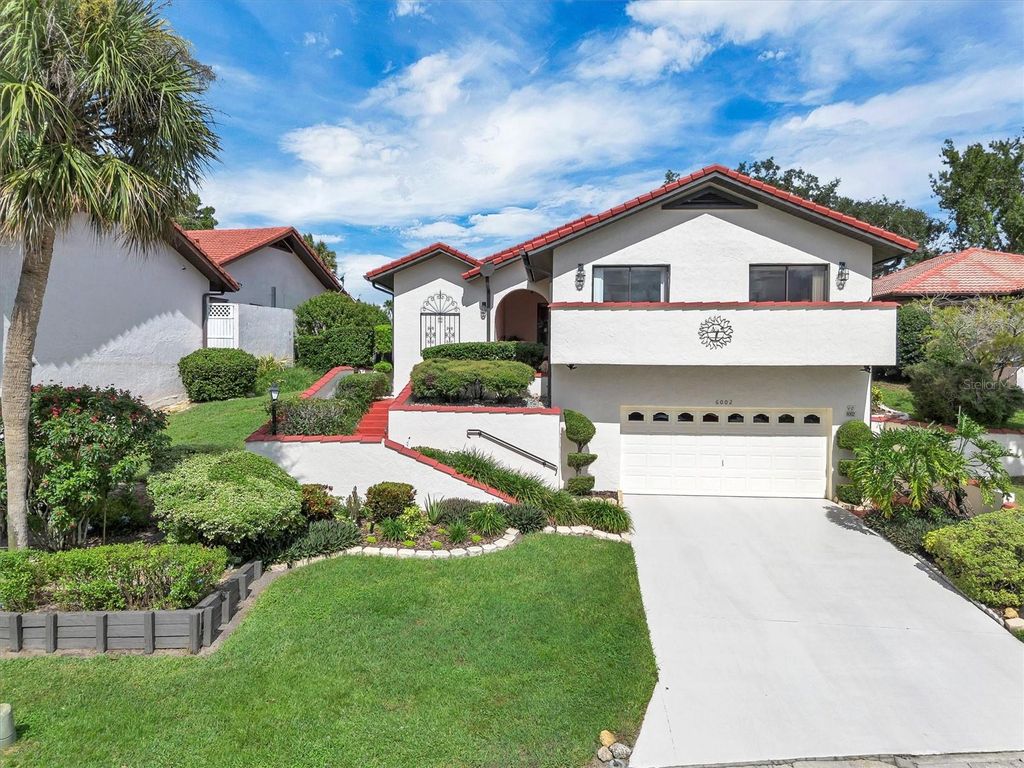 Photo of 6002 Country Club Drive, Lake Wales, FL 33898 (MLS # P4936412)