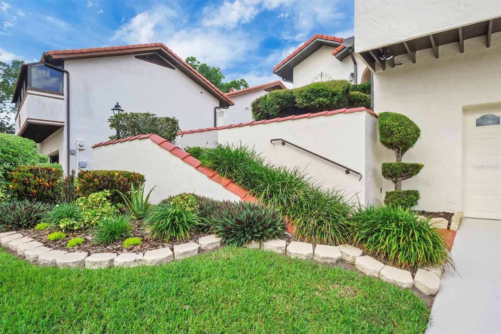 COUNTRY CLUB VILLAGE CONDO - Residential