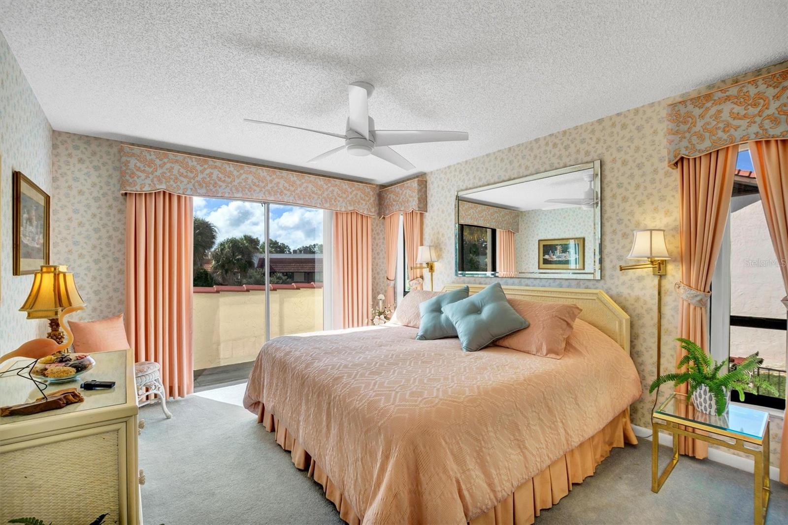 COUNTRY CLUB VILLAGE CONDO - Residential