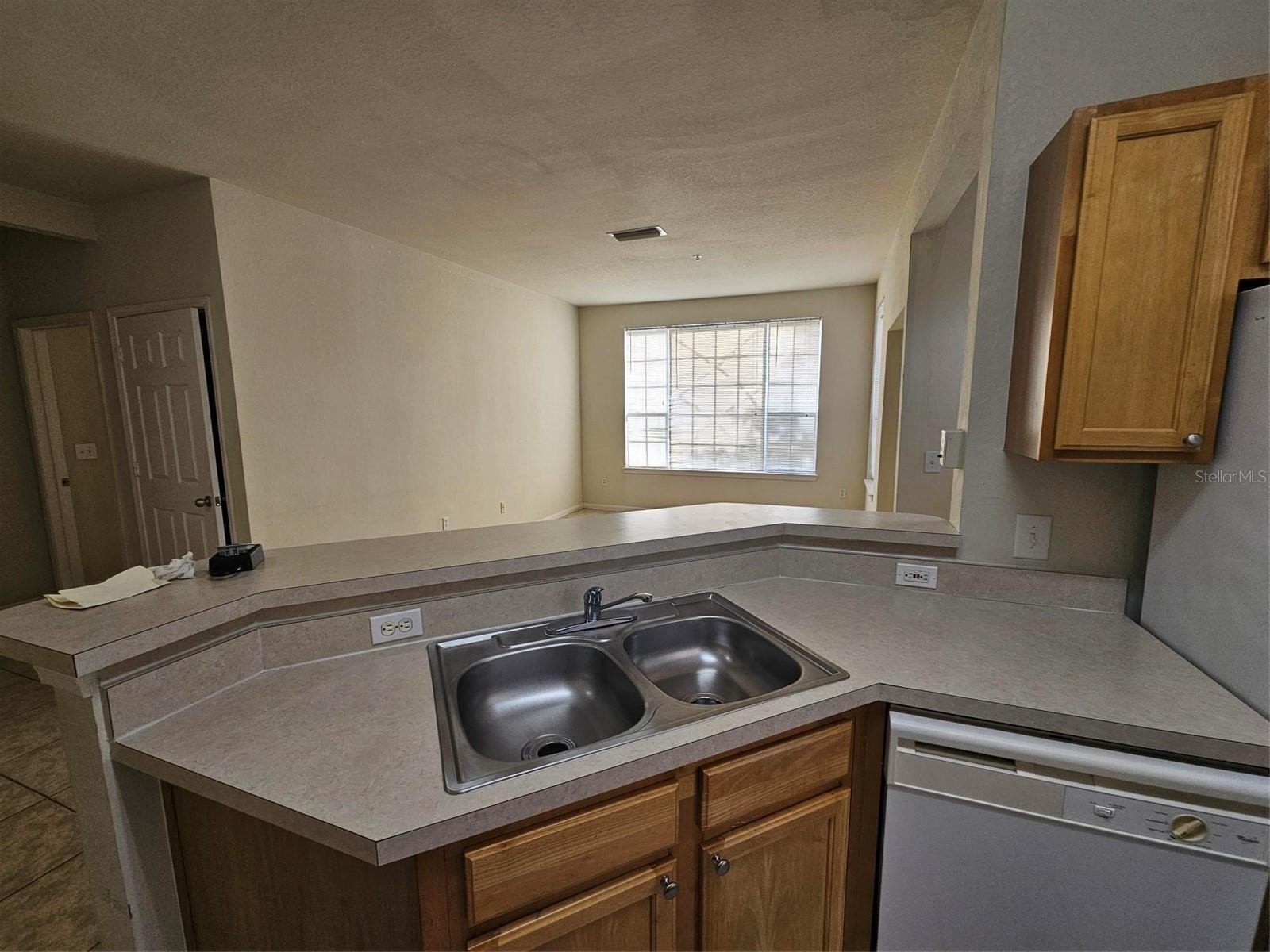 CENTRAL PK/LEE VISTA - Residential