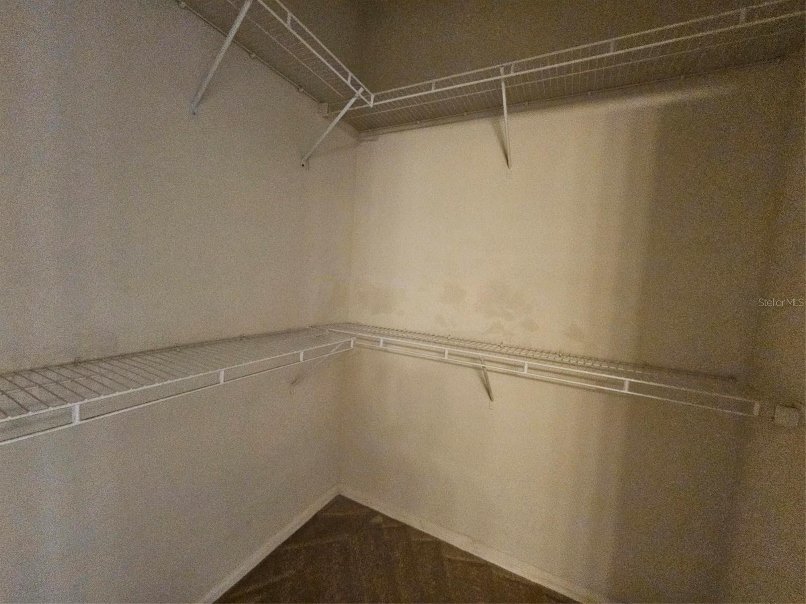 CENTRAL PK/LEE VISTA - Residential