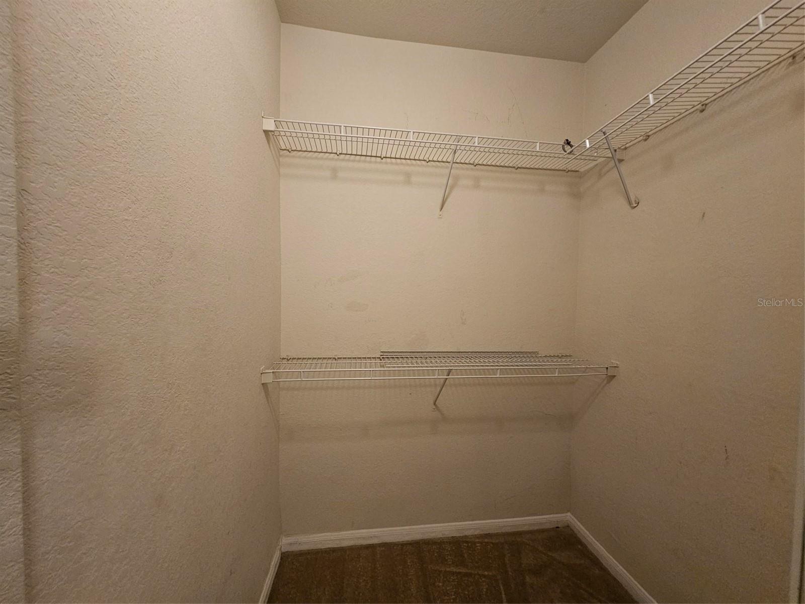 CENTRAL PK/LEE VISTA - Residential