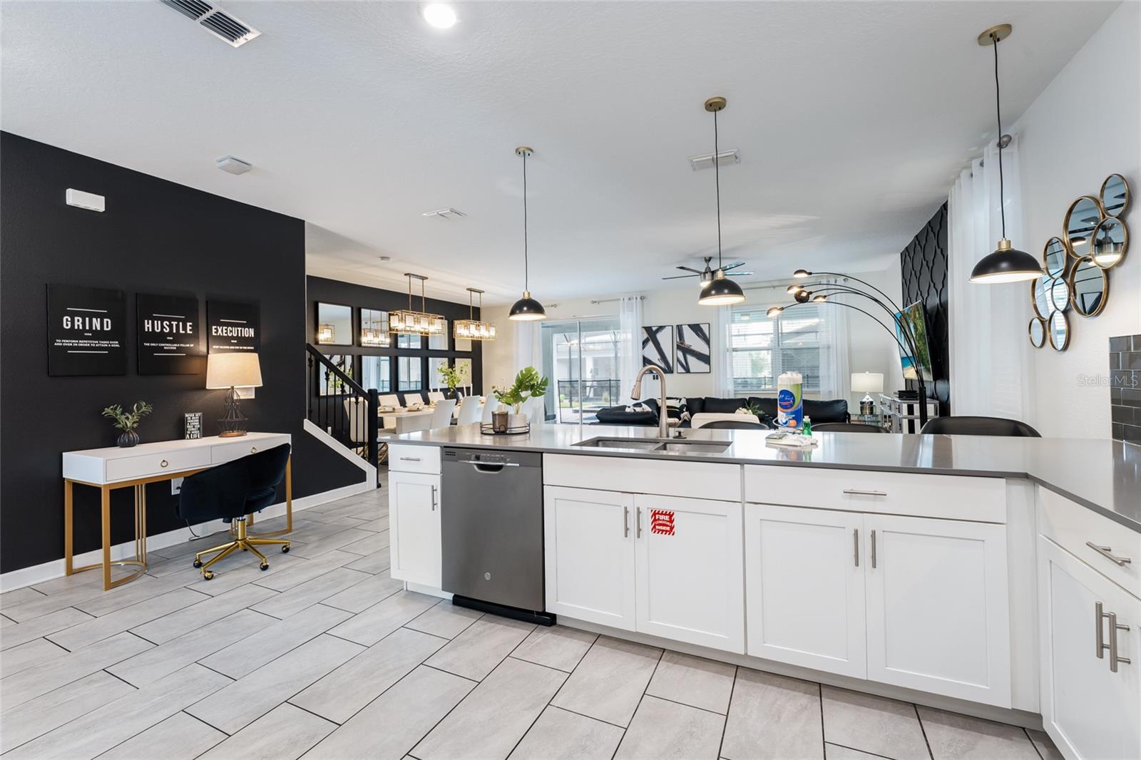 4537 TARGET BOULEVARD