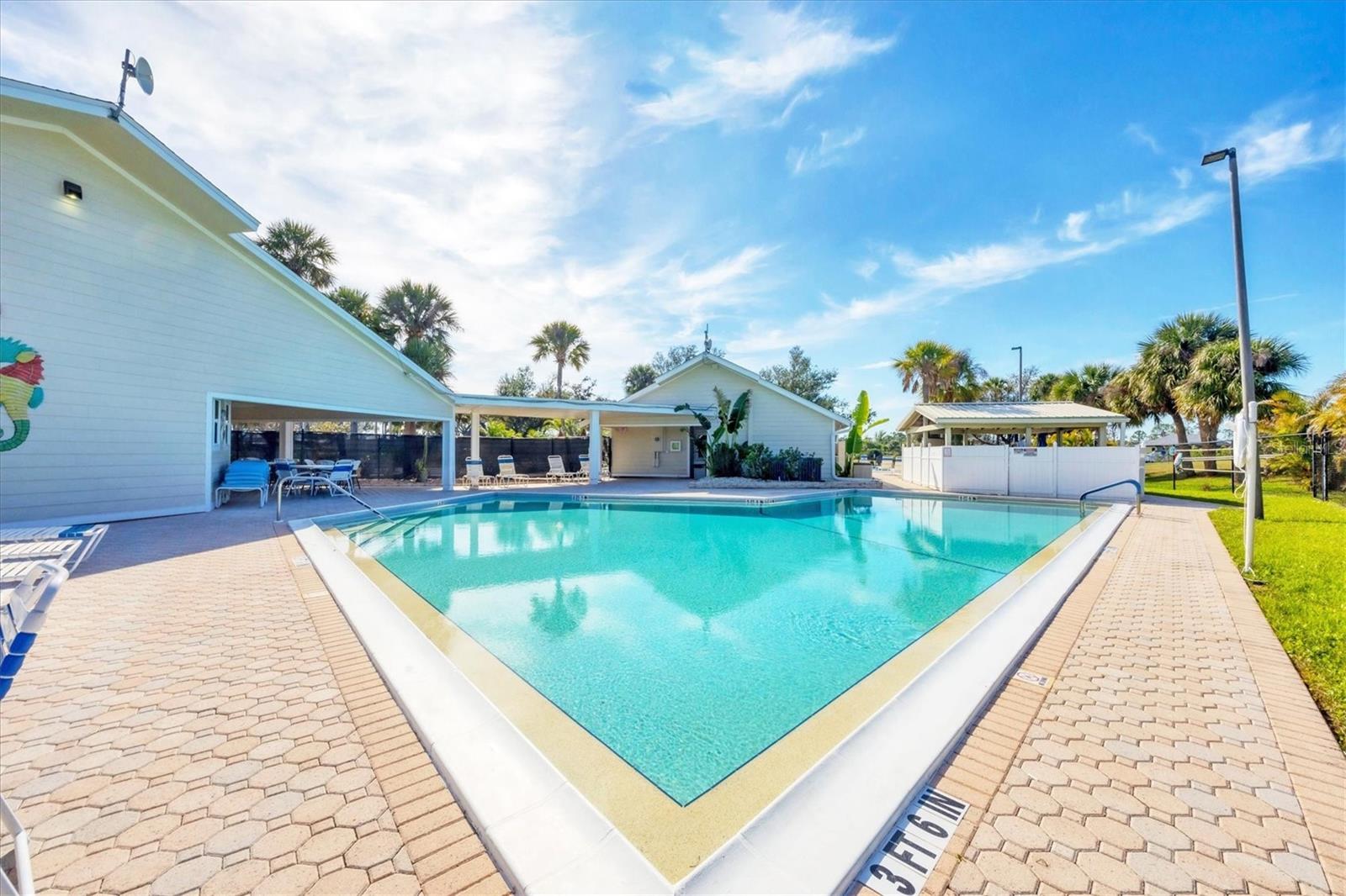 VILLAGE HOLIDAY LAKE - Residential