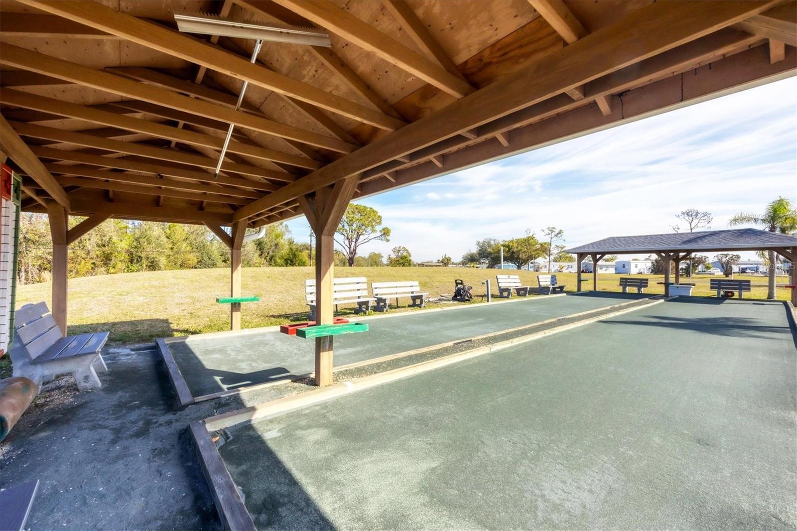 VILLAGE HOLIDAY LAKE - Residential