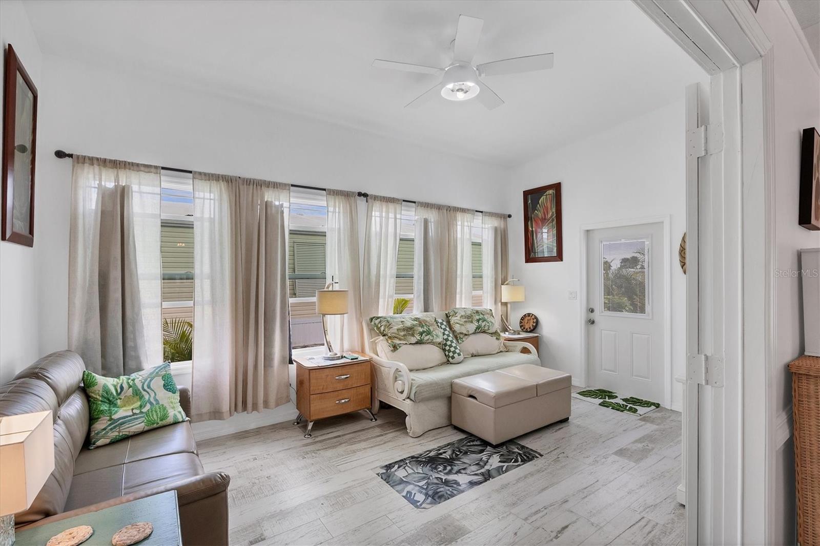 VILLAGE HOLIDAY LAKE - Residential