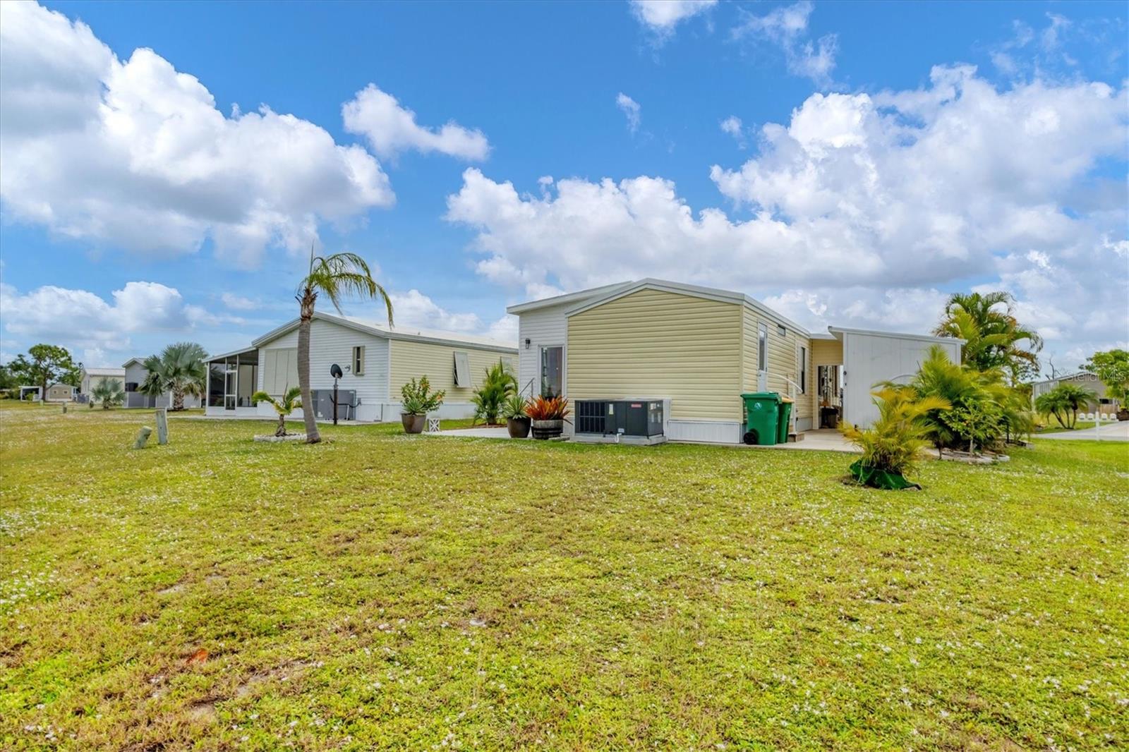 VILLAGE HOLIDAY LAKE - Residential