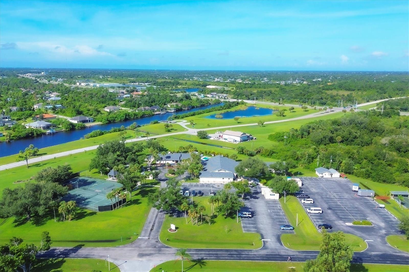 VILLAGE HOLIDAY LAKE - Residential