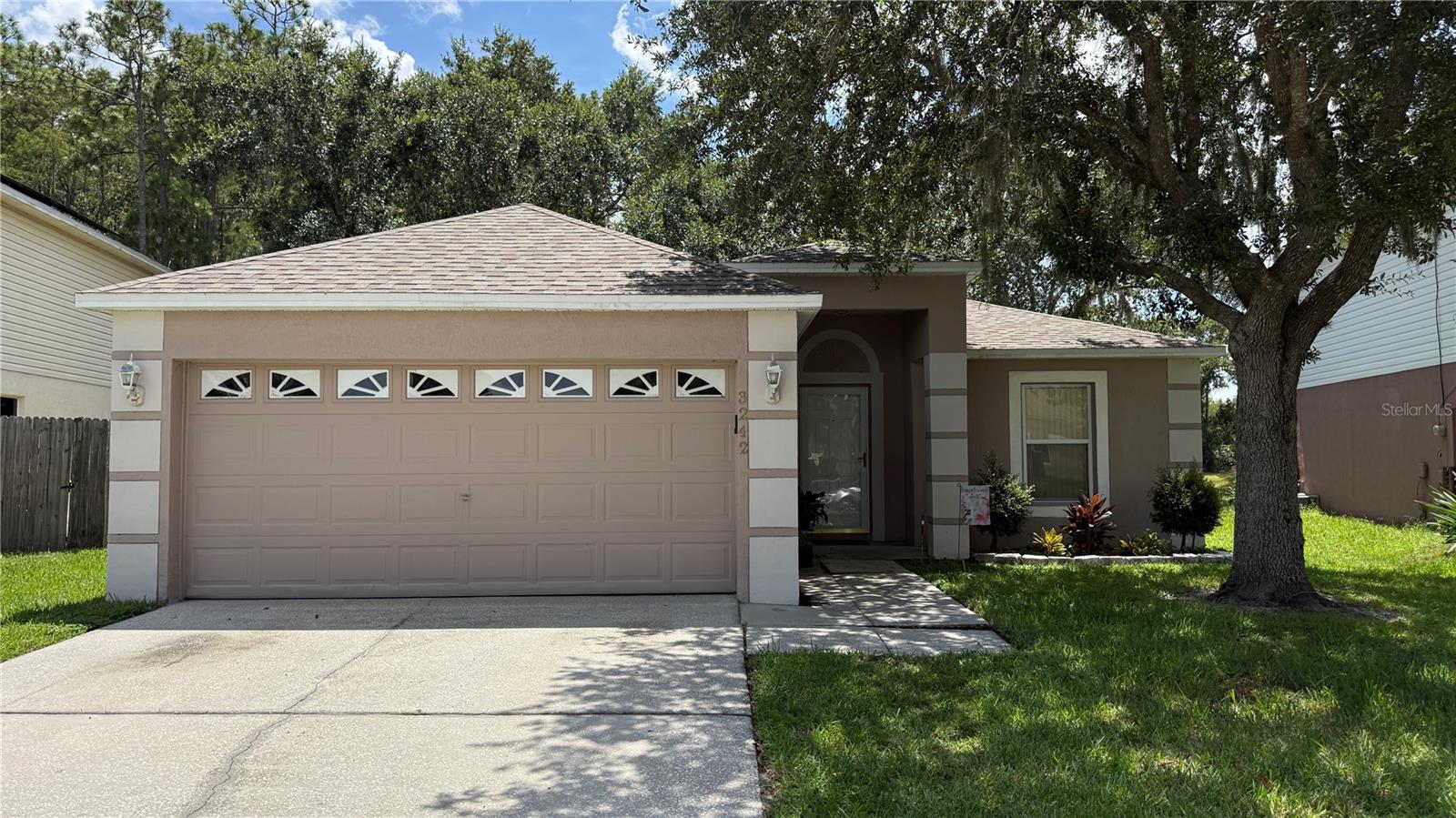 3242 ERSKINE DRIVE