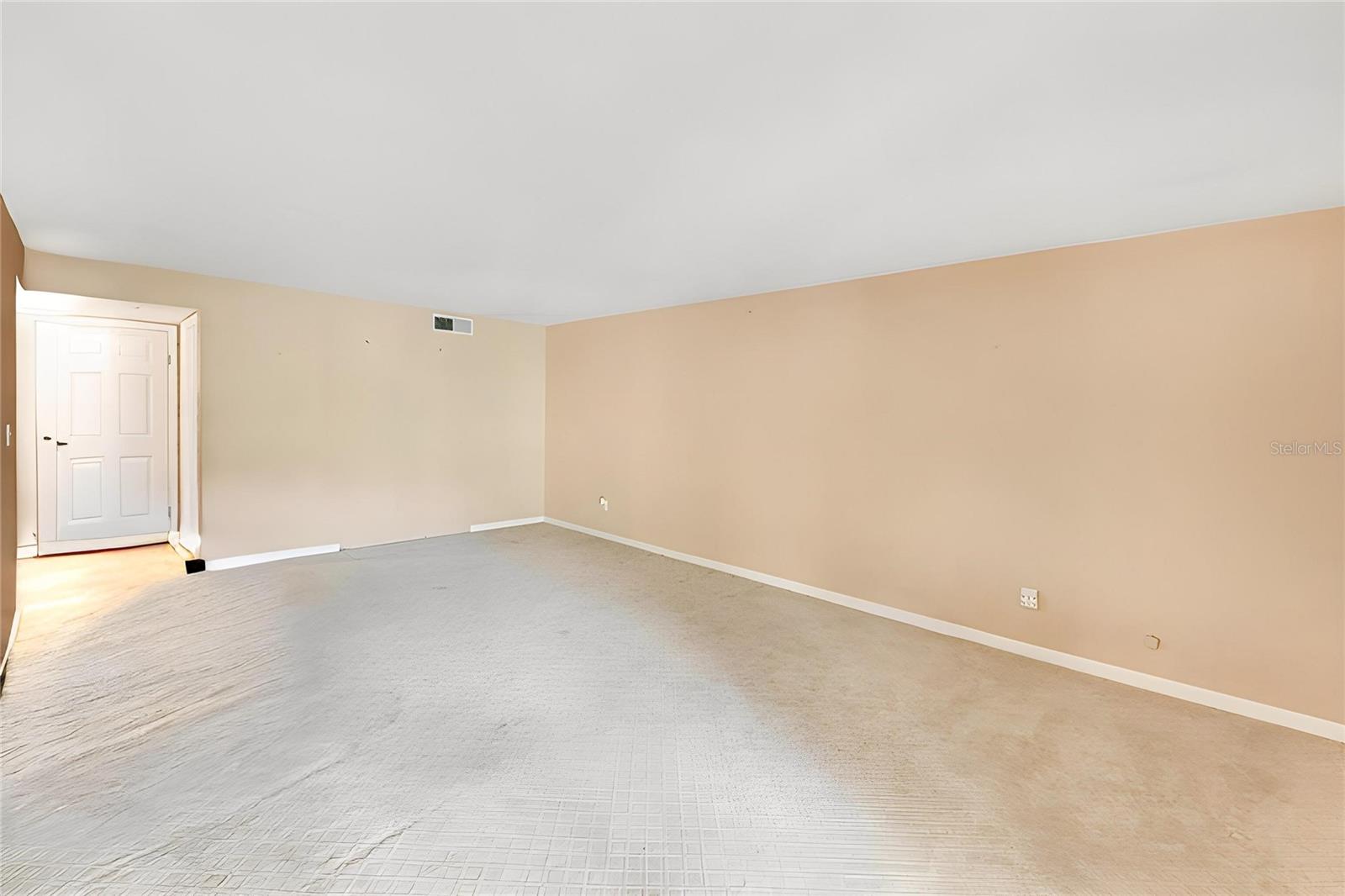 THE GREENS OF TOWNN COUNTRY A CONDO - Residential