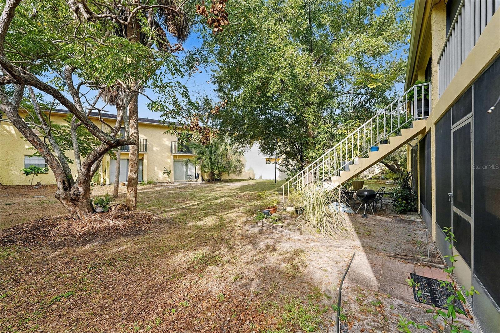 THE GREENS OF TOWNN COUNTRY A CONDO - Residential