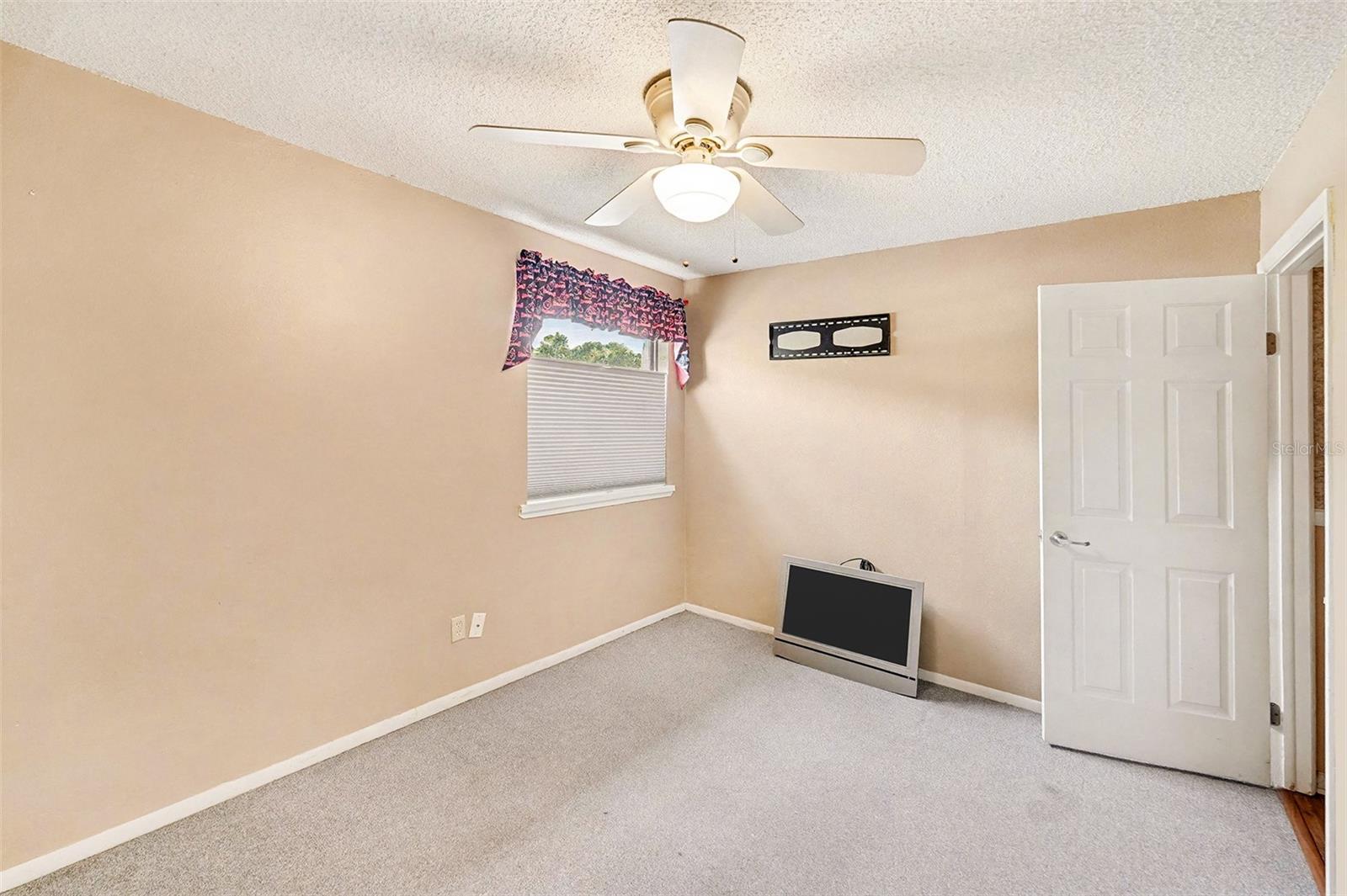 THE GREENS OF TOWNN COUNTRY A CONDO - Residential