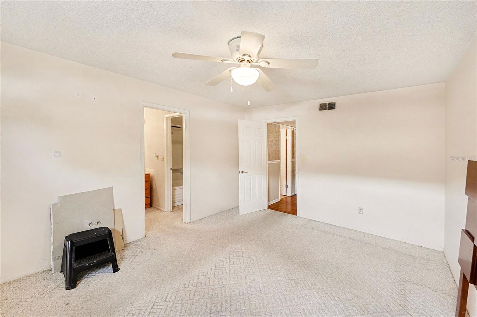 THE GREENS OF TOWNN COUNTRY A CONDO - Residential