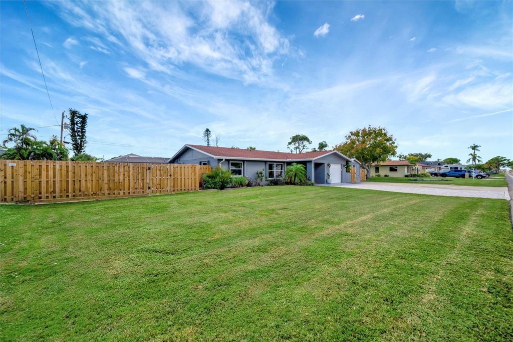 Photo of 3339 Shamrock Drive, Venice, FL 34293 (MLS # A4667761)