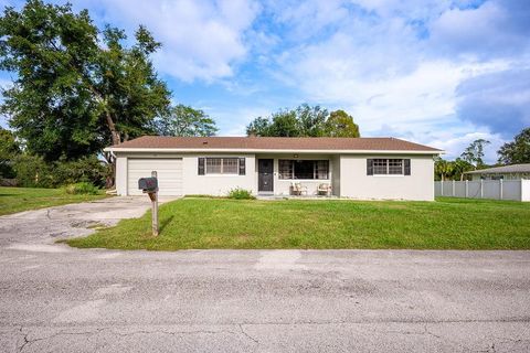 A home in DEBARY