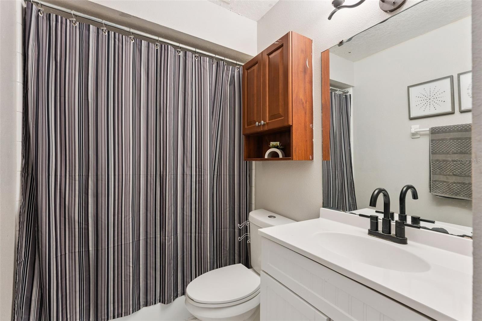 WRENWOOD CONDO - Residential