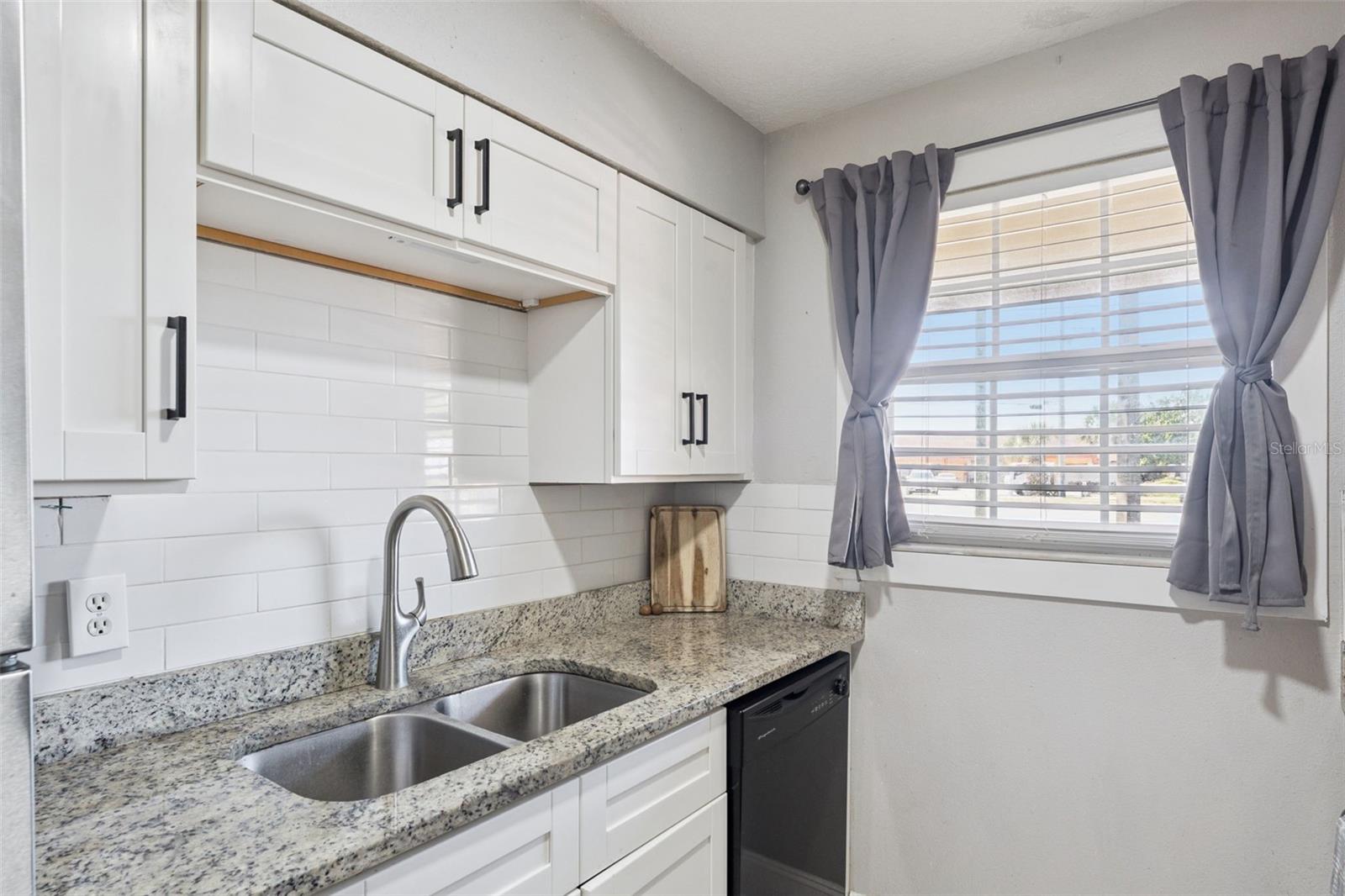 WRENWOOD CONDO - Residential