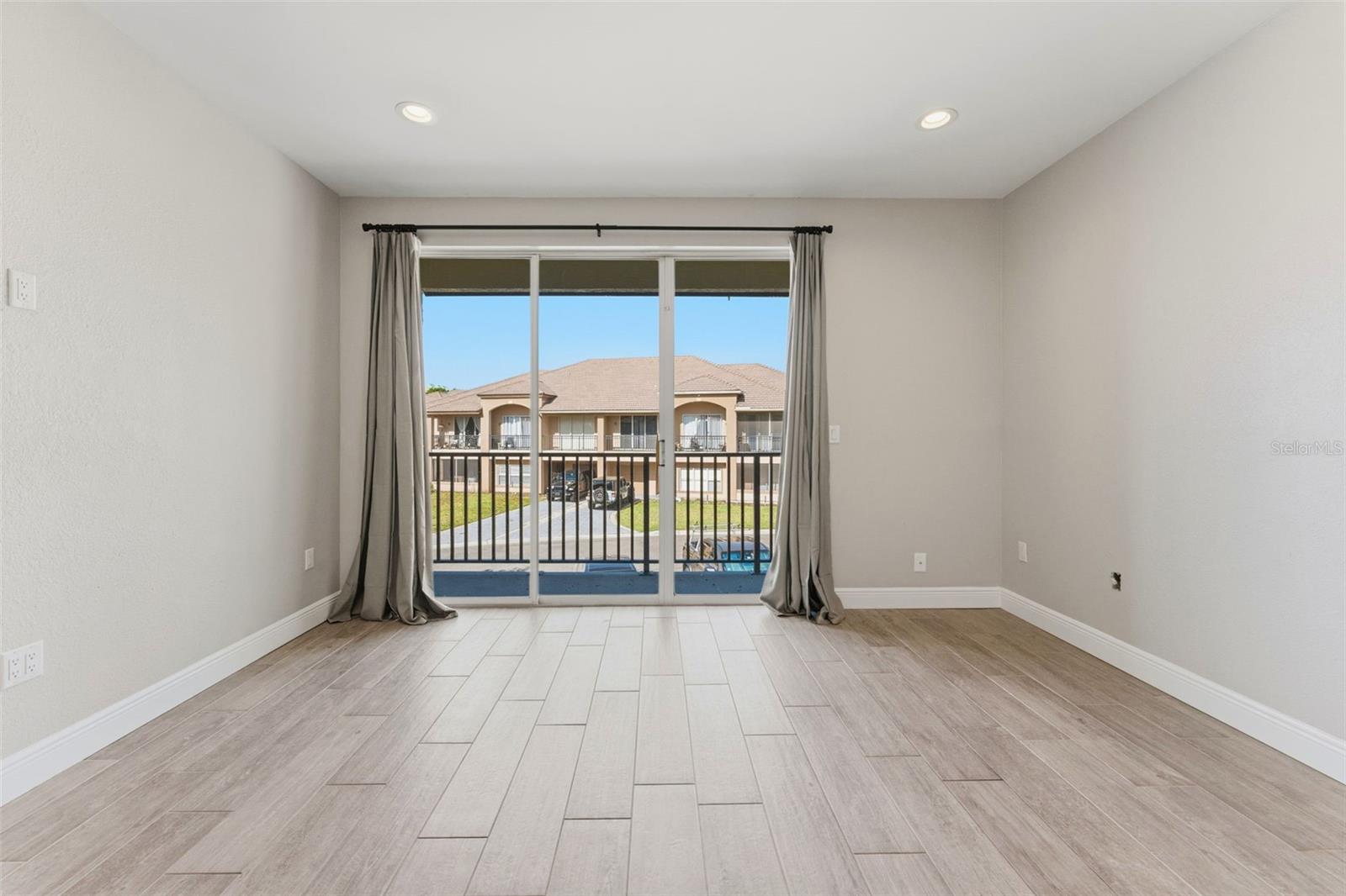 ISLAND WALK A CONDO - Residential